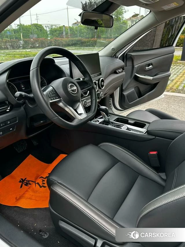 Nissan Xuan Yi 2024 Белый из Китая