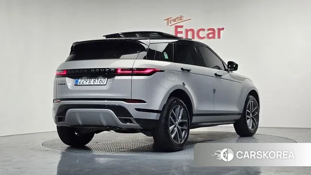 Land Rover Range Rover Evoque 2nd Generation 2025 Серебристо-серый из Кореи