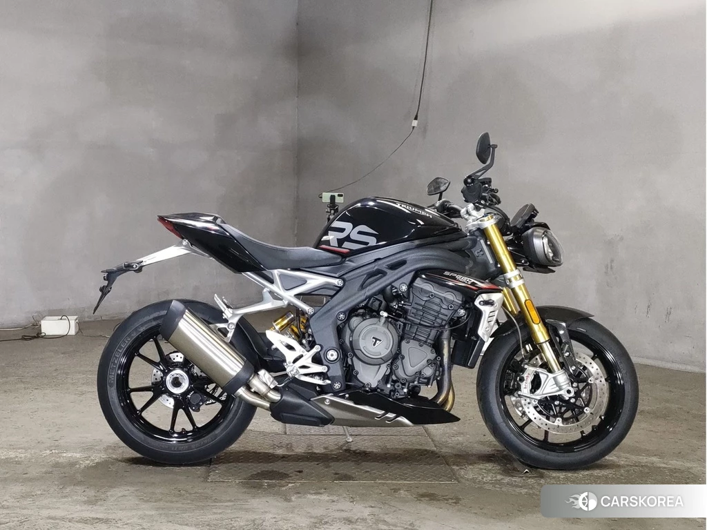 Проданный Triumph SPEED TRIPLE 1200RS 2021 из Японии