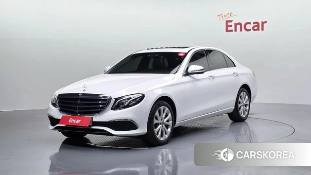 Mercedes-Benz E-Class W213 2020 Белый из Кореи