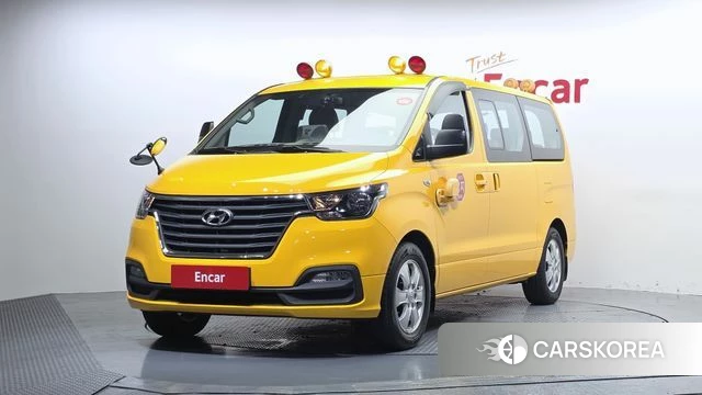Hyundai The New Grand Starex 2018 Желтый из Кореи