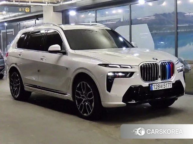 BMW X7 (G07) 2024 Белый из Кореи