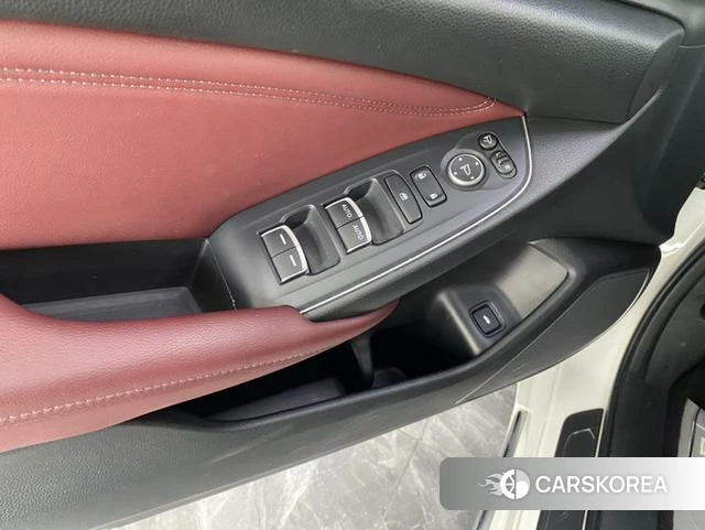 Honda Yingshipai 2023 Белый из Китая