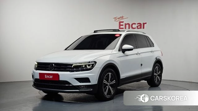 Volkswagen Tiguan second Generation 2019 Белый из Кореи