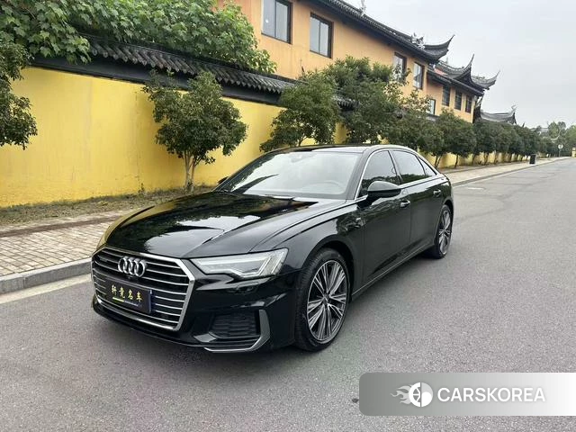 Audi A6L 2021 Черный из Китая