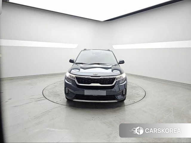 Kia Seltos 2020 Серый из Кореи