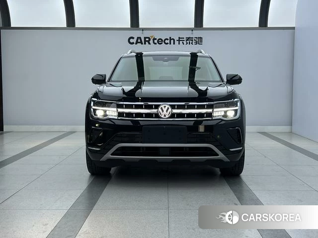 Volkswagen Tourang 2024 Черный из Китая