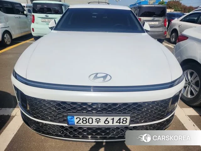 Hyundai Grandeur (GN7) 2023 Белый из Кореи