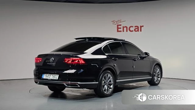 Volkswagen Passat GT (B8) 2021 Черный из Кореи