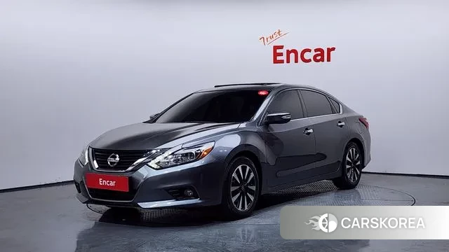 Nissan Altima 2018 Серый из Кореи