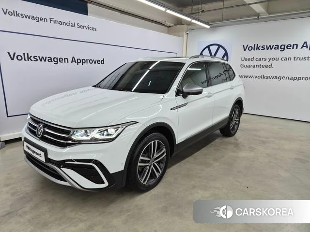 Volkswagen Tiguan Allspace 2024 Белый из Кореи