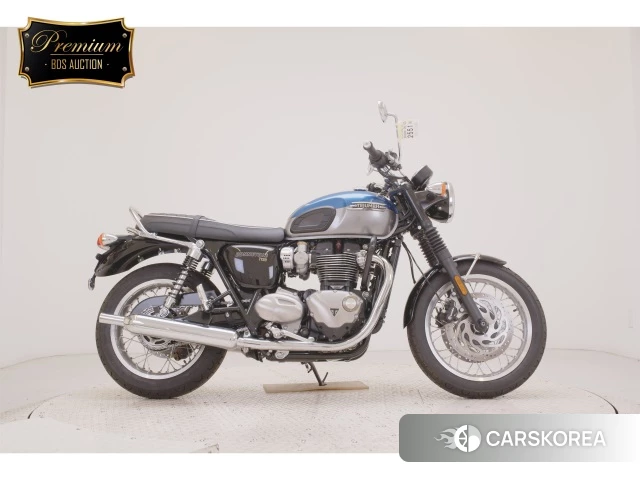 Triumph BONNEVILLE T120 2022 из Японии