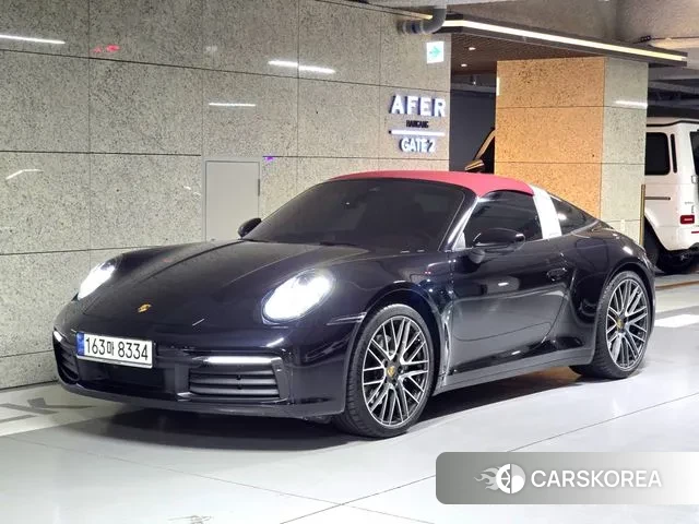 Porsche 911(992) 2024 Черный из Кореи