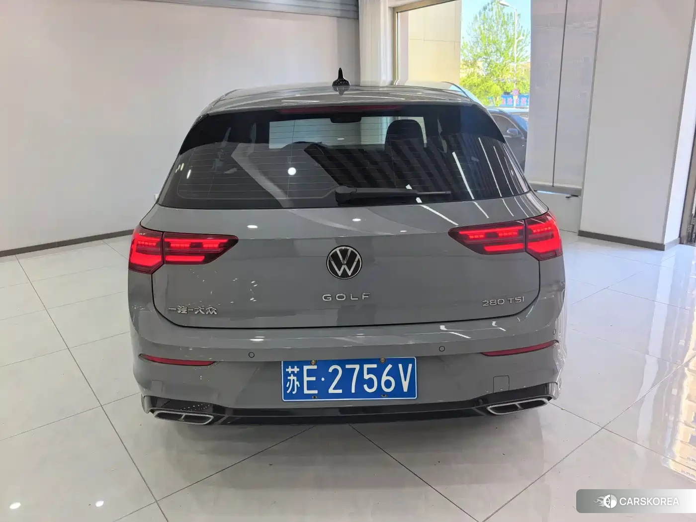 Volkswagen Golf 2023 Silver/gray из Китая, фото 2