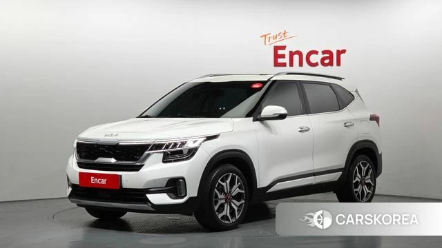 Kia Seltos 2022 Белый из Кореи