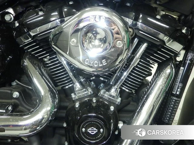 Engine photo