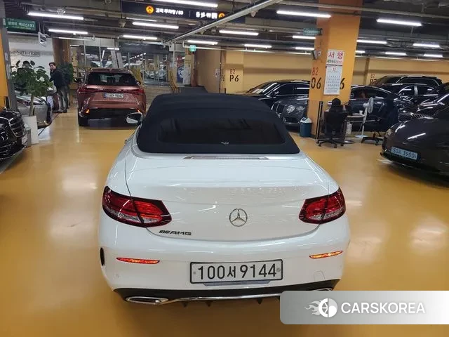 Mercedes-Benz C-Class W205 2020 Белый из Кореи