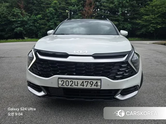 Kia Sportage 5th Generation Hybrid 2023 Белый из Кореи