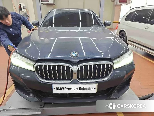 BMW 5 Series (G30) 2021 Серый из Кореи