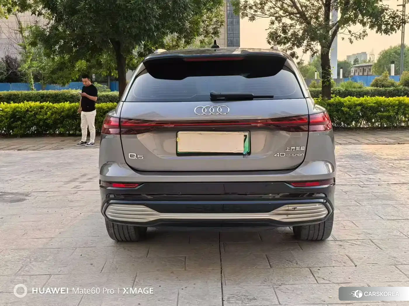 Audi Q5 e-tron 2022 Silver/gray из Китая