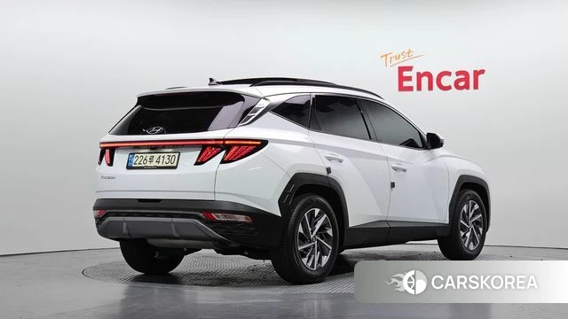 Hyundai Tucson Hybrid (NX4) 2021 Белый из Кореи