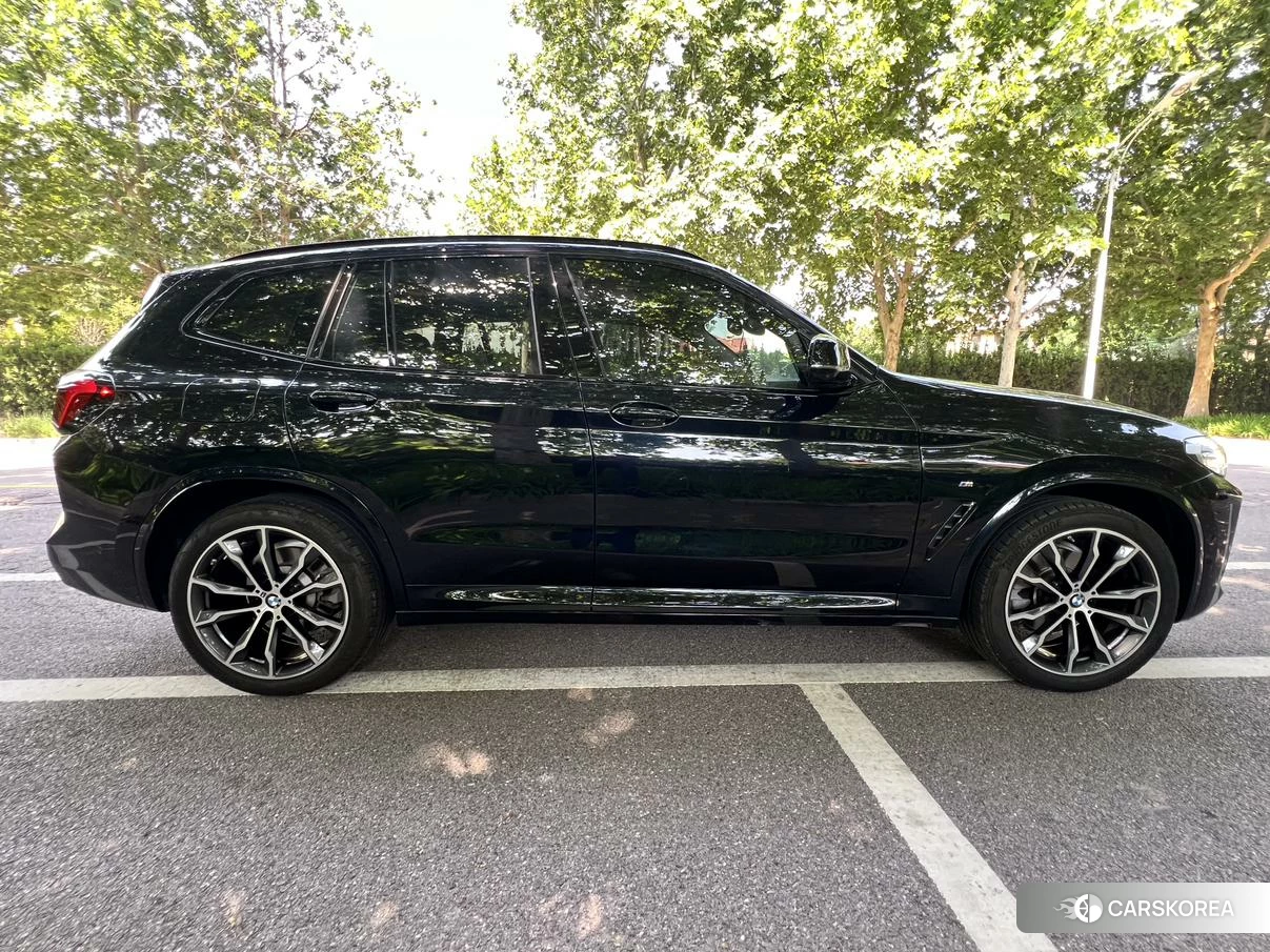 BMW X3 2023 Черный из Китая