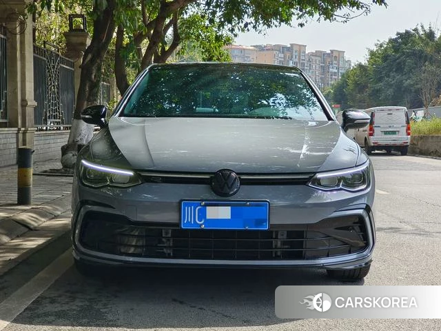 Volkswagen Golf 2023 Темно-серый из Китая