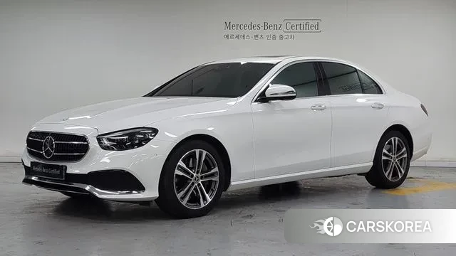 Mercedes-Benz E-Class W213 2022 Белый из Кореи
