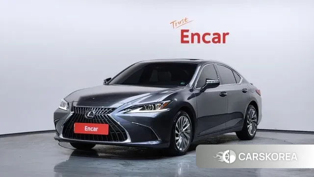Lexus ES300h 7th generation 2023 Серый из Кореи