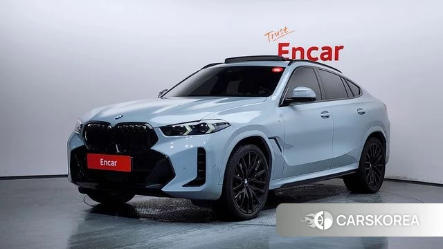 BMW X6 (G06) 2026 Светло-серебряный цвет из Кореи