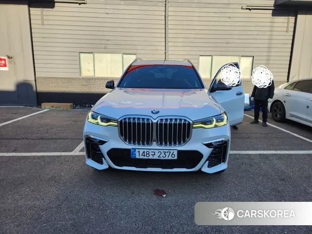 BMW X7 (G07) 2021 Белый из Кореи