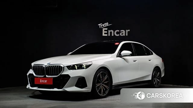 BMW 5 Series (G60) 2025 Белый из Кореи