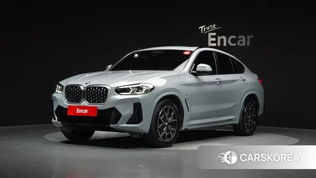 BMW X4 (G02) 2022 Светло-серебряный цвет из Кореи