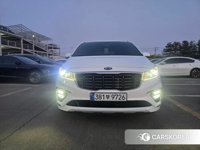 Kia The New Carnival 2018 Белый из Кореи