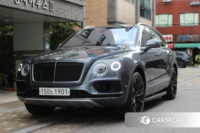 Bentley Bentayga 2020 Серый из Кореи
