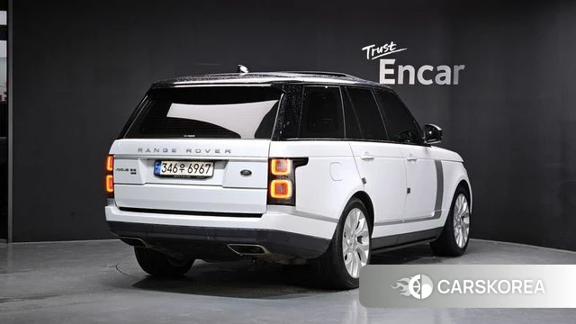 Land Rover Range Rover 4th Generation 2021 Белый из Кореи