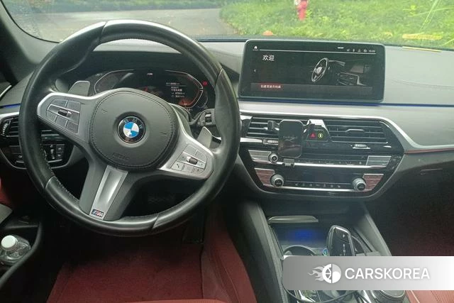 BMW 5 series 2023 Черный из Китая