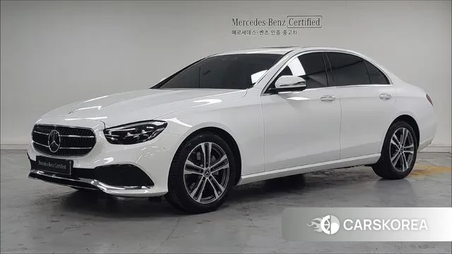 Mercedes-Benz E-Class W213 2023 Белый из Кореи