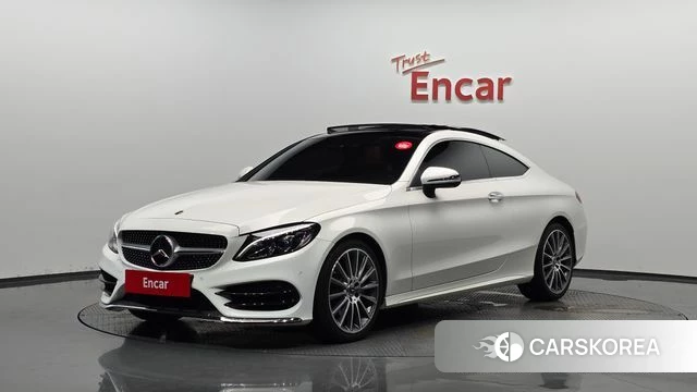 Mercedes-Benz C-Class W205 2018 Белый из Кореи