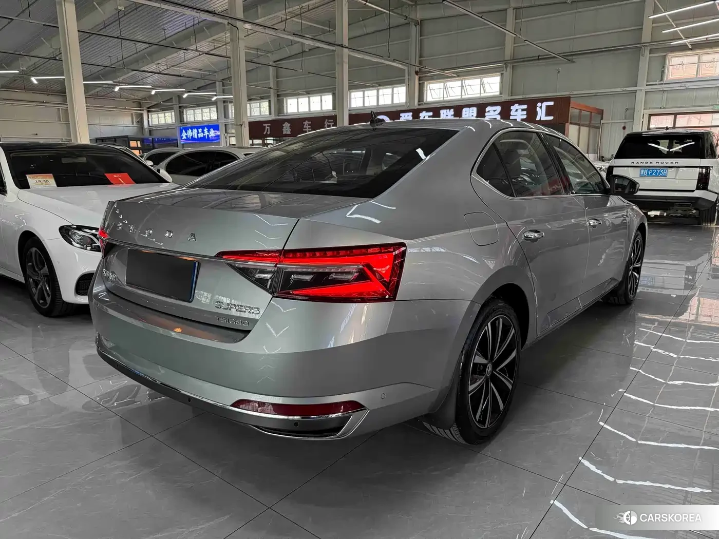 Skoda Superb 2024 Silver/gray из Китая
