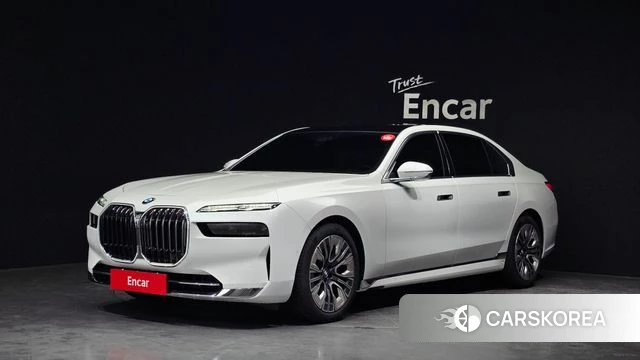 BMW 7 Series (G70) 2022 Белый из Кореи