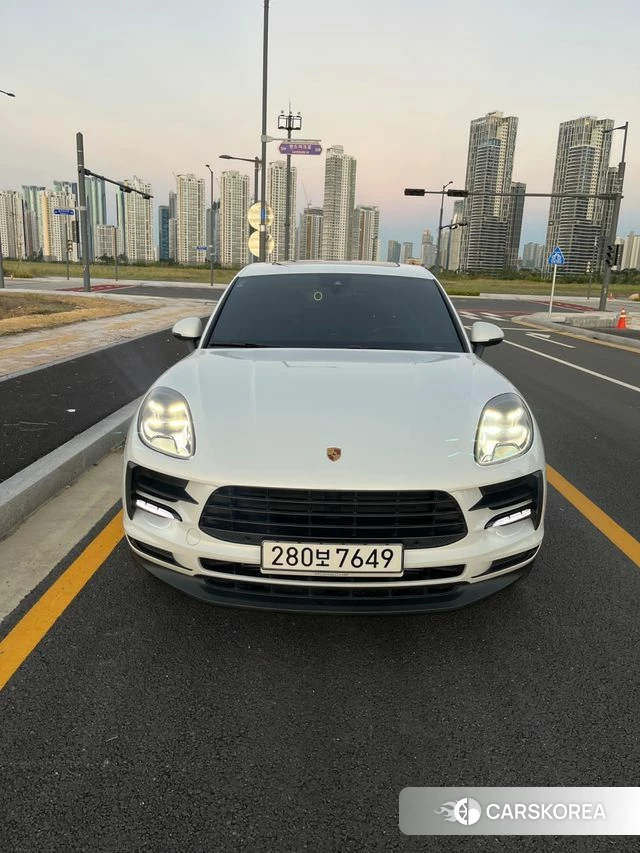 Porsche Macan 2019 Белый из Кореи