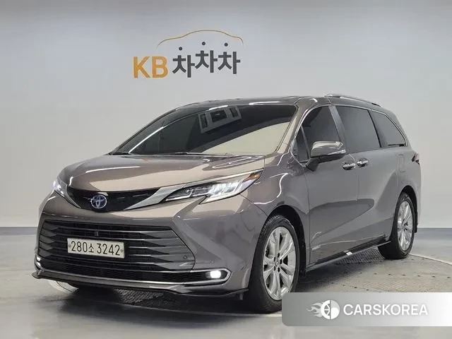 Toyota Sienna 4th Generation 2021 Серый из Кореи