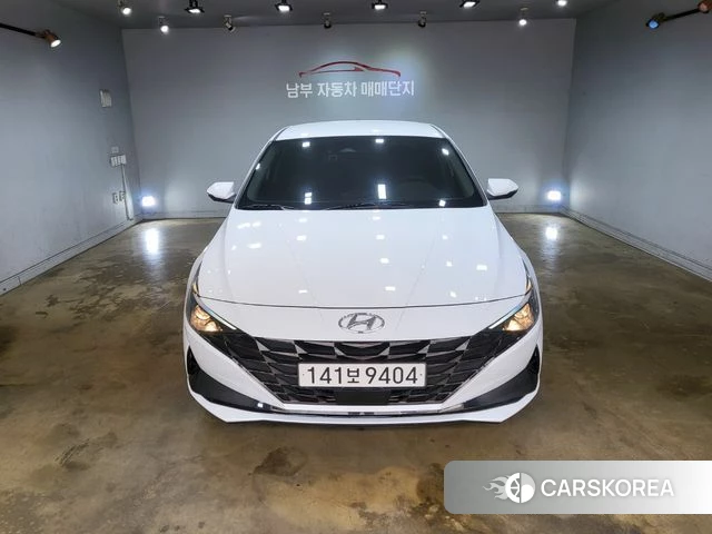 Hyundai Avante (CN7) 2022 Белый из Кореи