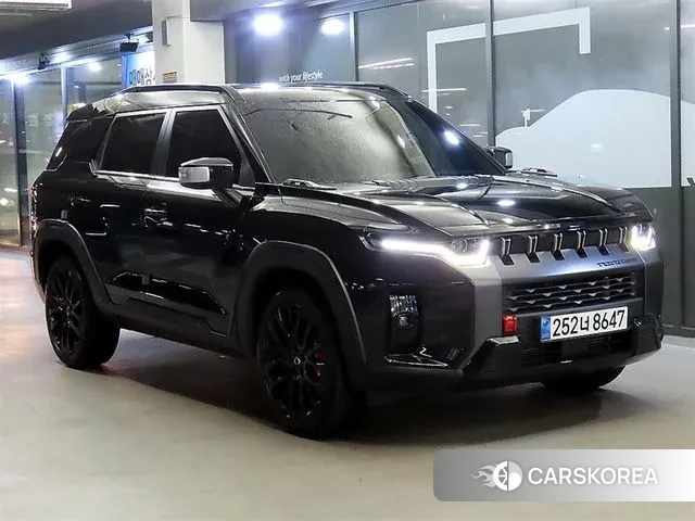 Ssangyong Torres 2024 Черный из Кореи
