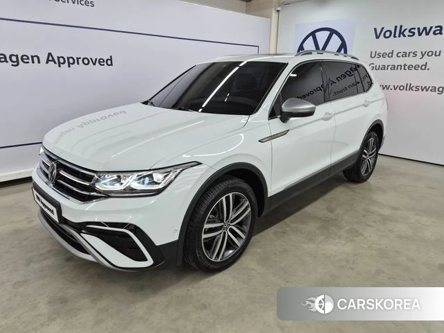 Volkswagen Tiguan Allspace 2024 Белый из Кореи