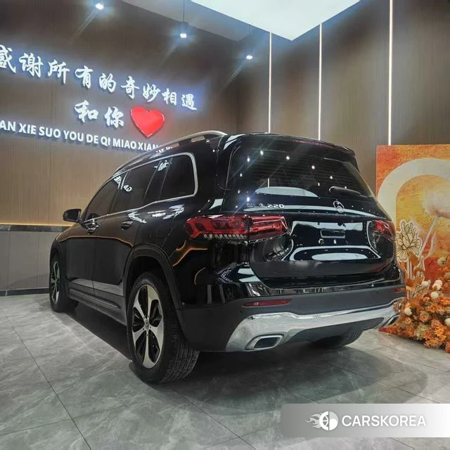 Mercedes-Benz GLB 2023 Черный из Китая