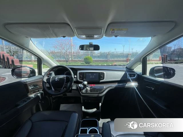 Honda Odyssey 2021 Фиолетовый из Китая