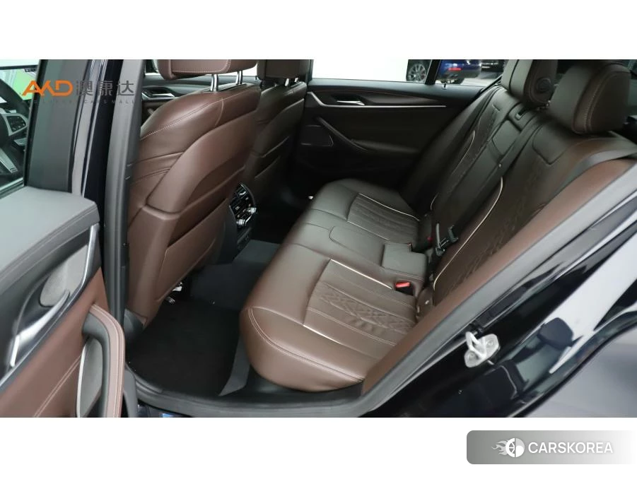 BMW 5 series (imported) 2020 Черный из Китая