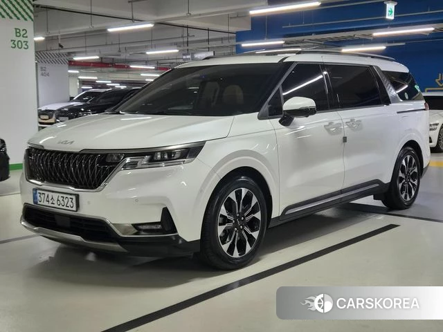 Kia Carnival 4th generation 2023 Белый из Кореи
